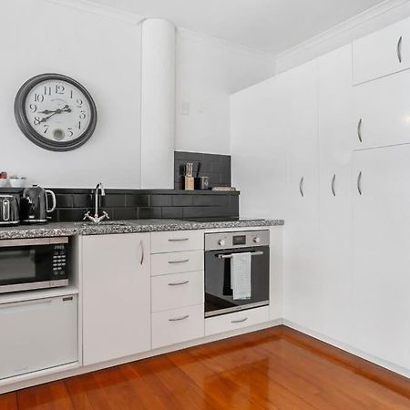 Funky One Bedroom Apartment On Princes Wharf Auckland Kültér fotó